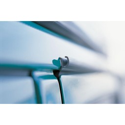 Zelfklevende regengoot voor cabinedeuren universeel