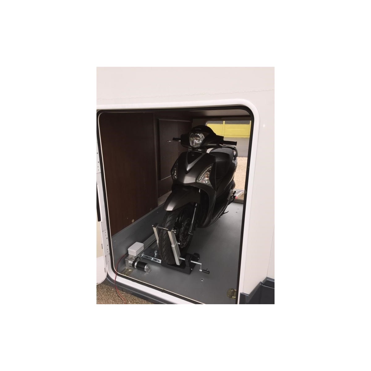 Pollicino Elektrische of Manueel Scooter- fiets-laadsysteem