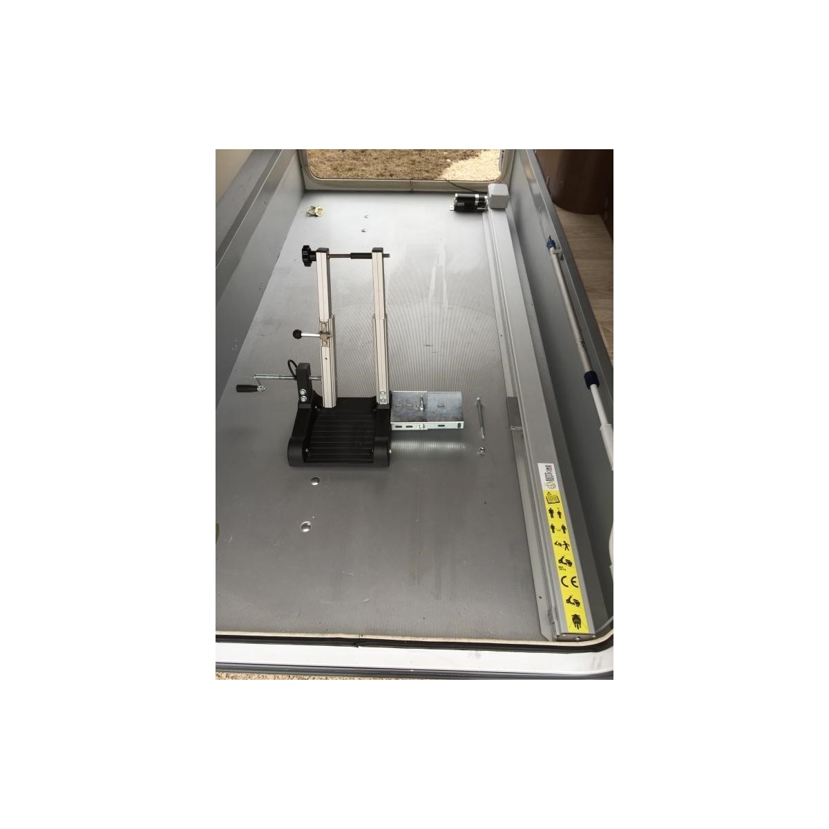 Pollicino Elektrische of Manueel Scooter- fiets-laadsysteem