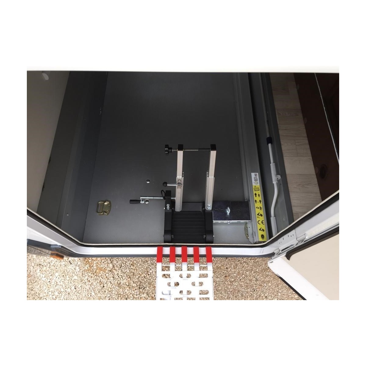 Pollicino Elektrische of Manueel Scooter- fiets-laadsysteem